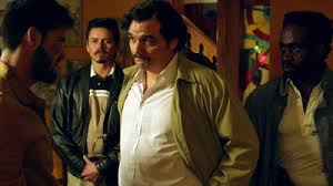 Doug liman directs tom cruise as pilot barry seal who ran drugs for the cia during the 1980s iran contra affair. The Palace In Flames Narcos S01e04 Tvmaze