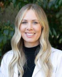 Haley Perry's Instagram, Twitter & Facebook