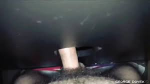2 Jungs in eine Saunakabine pissen Online schauen