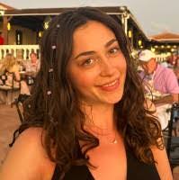 Abigail Connor's Instagram, Twitter & Facebook