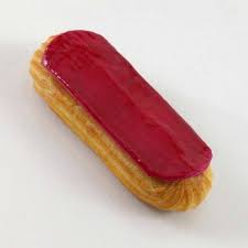 Recette De L Eclair A La Framboise Recette En 2020 Recette Creme Patissiere Framboise Eclairs Recette