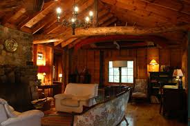 Great Adirondack Style Cabin Interior Love The Canoe On The Ceiling Cabin Interior Design Cabin Interiors Cabin Design