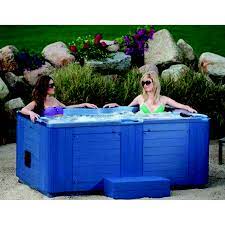 Il y a 2 systèmes de commandes sur les baignoires : Spa Portable Daisy Classic Victory Spa