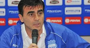 Fútbol Ecuador Serie A Gustavo Quinteros y su opinión acerca del ranking  IFFHS y lo que se viene para Emelec (Audio)