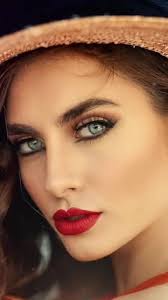 Noobees Silvia David