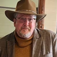 Derek Cochran's Instagram, Twitter & Facebook