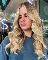 Permanent vs Demi Permanent Hair Color: What's The Difference?