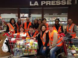 La banque alimentaire assure un approvisionnement régulier à plus de 200 associations à travers le maroc. Les Gilets Orange Des Banques Alimentaires Need You La Soif Du Miam