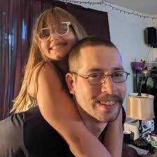 Warning about Declan Lawrence in trading and selling