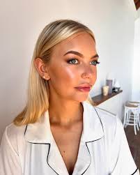 EBONY LEE MAKEUP (@ebonyleemakeup) • Instagram photos and videos