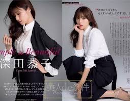 日剧《请和废材的我谈恋爱》中深田恭子穿搭攻略~废材们看过来~ 红针织连衣裙 女主第一次到男二家穿的 超有女人味!加上嫩嫩的红唇~ 关键词：fray i.d オフタートル二ットop（pnk） 参考价：20,520円 h＆m粉色针织衫 与晶子一起在居酒屋穿的 肥恭真的好适合粉色系啊~ 关键词：h. æ¯åˆ°æ¢å­£æ—¶å€™å°±è¦ä¸ºç©¿æ­å'Œå¦†å®¹å'æ„çš„ä½ çœ‹è¿™ç¯‡å°±å¯¹å•¦ æ¯æ—¥å¤´æ¡