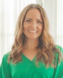 Kristin Platt's Instagram, Twitter & Facebook