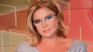 Florin condurăţeanu a lucrat atât în presa scrisă, cât şi în televiziune, având peste 40 de ani de carieră jurnalistică. Cristina È›opescu A Murit La 59 De Ani Florin CondurÄƒÈ›eanu N A Fost InconjuratÄƒ De Iubirea FrumoasÄƒ Pe Care O Merita ToatÄƒ FiinÈ›a Ei