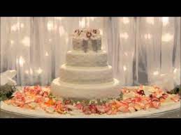 Wedding Cake Table Decorations Ideas For Wedding Cake Table Decorations Youtube Wedding Cake In 2020 Cake Table Decorations Cool Wedding Cakes Cake Table