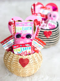 Each of the items in the basket have a message of truth that relates to the item. Bubby And Bean Living Creatively Diy Kids Valentine S Day Baskets Handmade Valentine S Cards