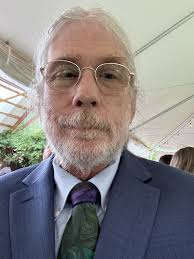 Are there any churches where the church doors are always open where you can  go pray… doesn't matter the denomination FYI : I know I can pray at home ￼