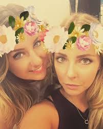 Laura Lindley's Instagram, Twitter & Facebook