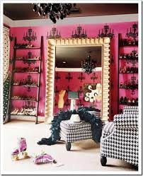 What Colour Should You Paint The Closet