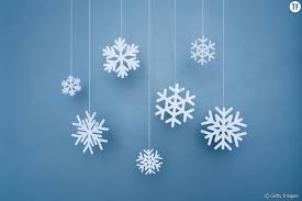 Dossier noël idées cadeaux et d'activités. Deco De Noel Comment Faire Un Flocon De Neige Avec Des Pieces De Puzzle Terrafemina