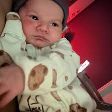 Women who invest in themselves go further 🩷 And a group of women that  invest in themselves and into each other is even more powerful. Love the  growing community of women around