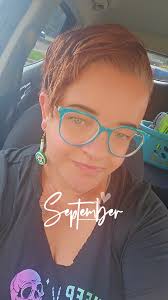 Bonnie Comer (@offthehooklearners)