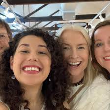 Lara Porter Illustrator