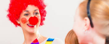 D'un bandeau pour les yeux. Un Dessin De Clown Haut En Couleurs