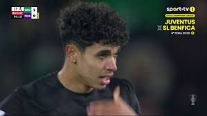 Antigos companheiros vibraram com golo de João Simões: «Dedicação ao  futebol continua a ser a mesma»