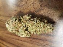 There are also some hybrid strains which are known as balanced hybrid strain where the composition of sativa matches that of indica in this type of hybrid strain. Pineapple Aka Pineapple Og Marijuana Strain Information Leafly