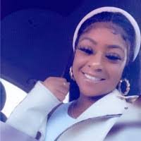 Jessie Ellington's Instagram, Twitter & Facebook