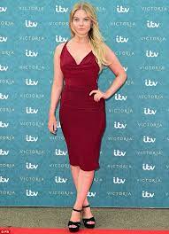 Browse the most recent victoria, texas obituaries and condolences. Outlander S Nell Hudson Flashes Major Sideboob At London Victoria Premiere Daily Mail Online