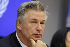 Alec Baldwin reflexiona sobre la muerte de Halyna Hutchins en un nuevo  video