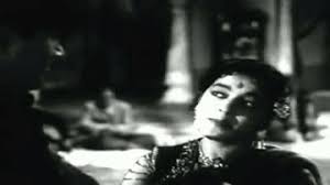 Nazar Lagi Raja Tore Bangle Par Lyrics Kala Pani Dev Anand Nalini Jaywant Asha Bhosle Lyricstashan Tum to na kaho ham khud hi se khele tum to na kaho ham khud hi se khele dube nahi ham hi yu nashe me akele shishe me aapko bhee utare chale gaye ham bekhudi me tumko pukare chale gaye sagar me zindgi ko utare chale gaye, ham. nazar lagi raja tore bangle par lyrics