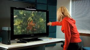 Existen juegos que ayudan a aportar conocimientos a los niños sobre el sida y sus características, juegos que ayudan a mitigar el dolor y el miedo de los niños hospitalizados, juegos que reducen niveles de estrés, etc. Microsoft Bautiza A Project Natal Como Kinect