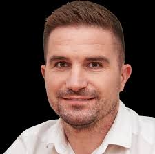 New boss takes helm at Enable Holidays as founder steps down