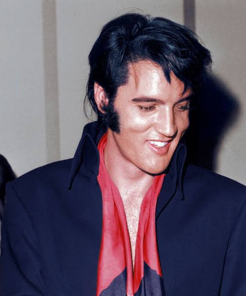 What Johnny Carson really said about Elvis Presley on 'The Tonight Show' | by Jeremy Roberts | Medium
