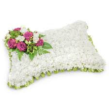 All flowers are hand delivered and same day delivery may be available. Flowers For Funerals Send Funeral Flowers Arrangements Wreaths
