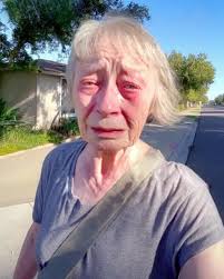 94-year-old grandma tries