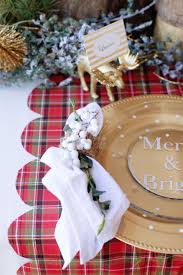 Can you tell us what is your favourite photo or do you want to have more time? Easy Diy Scalloped Christmas Table Runner Great Gift Idea