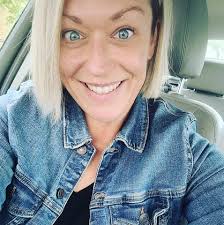 Hi everyone, my partner and I are thinking of going to Iceland between 21