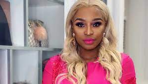 Her full name is ntombezinhle jiyane. Dj Zinhle S Hairstylist Shares Her Styling Secrets Truelove