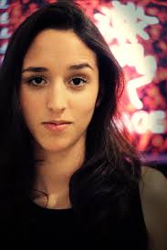 Amanda Brum's Instagram, Twitter & Facebook