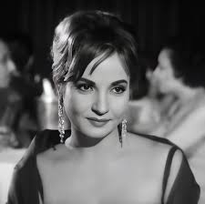 قائمة أفلام الفنانة #شادية ❤️ كاملة بالترتيب حسب تاريخ العرض الأول لكل فيلم: Shadia Ø´Ø§Ø¯ÙŠØ© Fotos Facebook