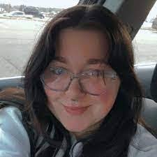 Amber Regier's Instagram, Twitter & Facebook