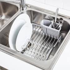housewares, kitchen gadgets, bakeware