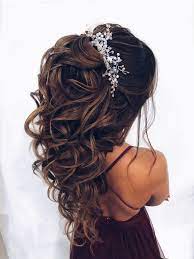 Bom Para O Baile E Um Casamento Etc Baile Bom Casamento Para Gelin Sac Stili Noel Sac Modelleri Dugun Sac Modelleri