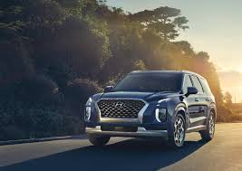 Sharing its structure, engine and most features with its corporate sibling. 2021 Hyundai Palisade Brochure