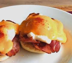 Tasty And Rich Hollandaise Sauce Recipe For Eggs Benedict Recipe Food Breakfast Brunch Recipes Recipe For Hollandaise Sauce