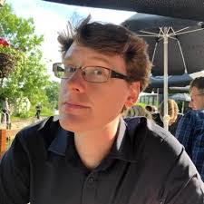 Benjamin Moon's Instagram, Twitter & Facebook