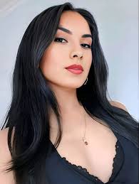 Yulia Gerasimova's Photo Sparks Fan Comments